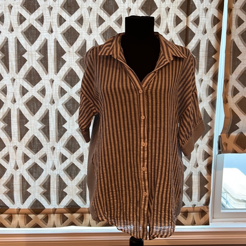 Stripe short sleeve top by doe & Rae.  Worn once